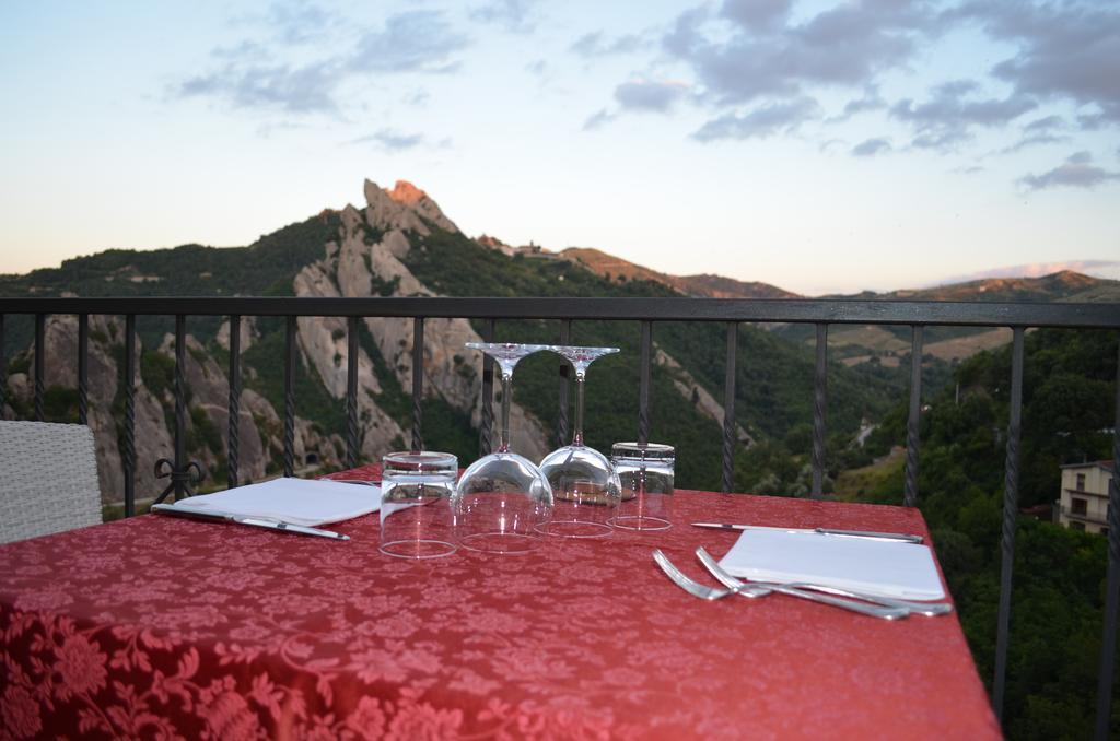 La Locanda Di Castromediano Castelmezzano Eksteriør billede
